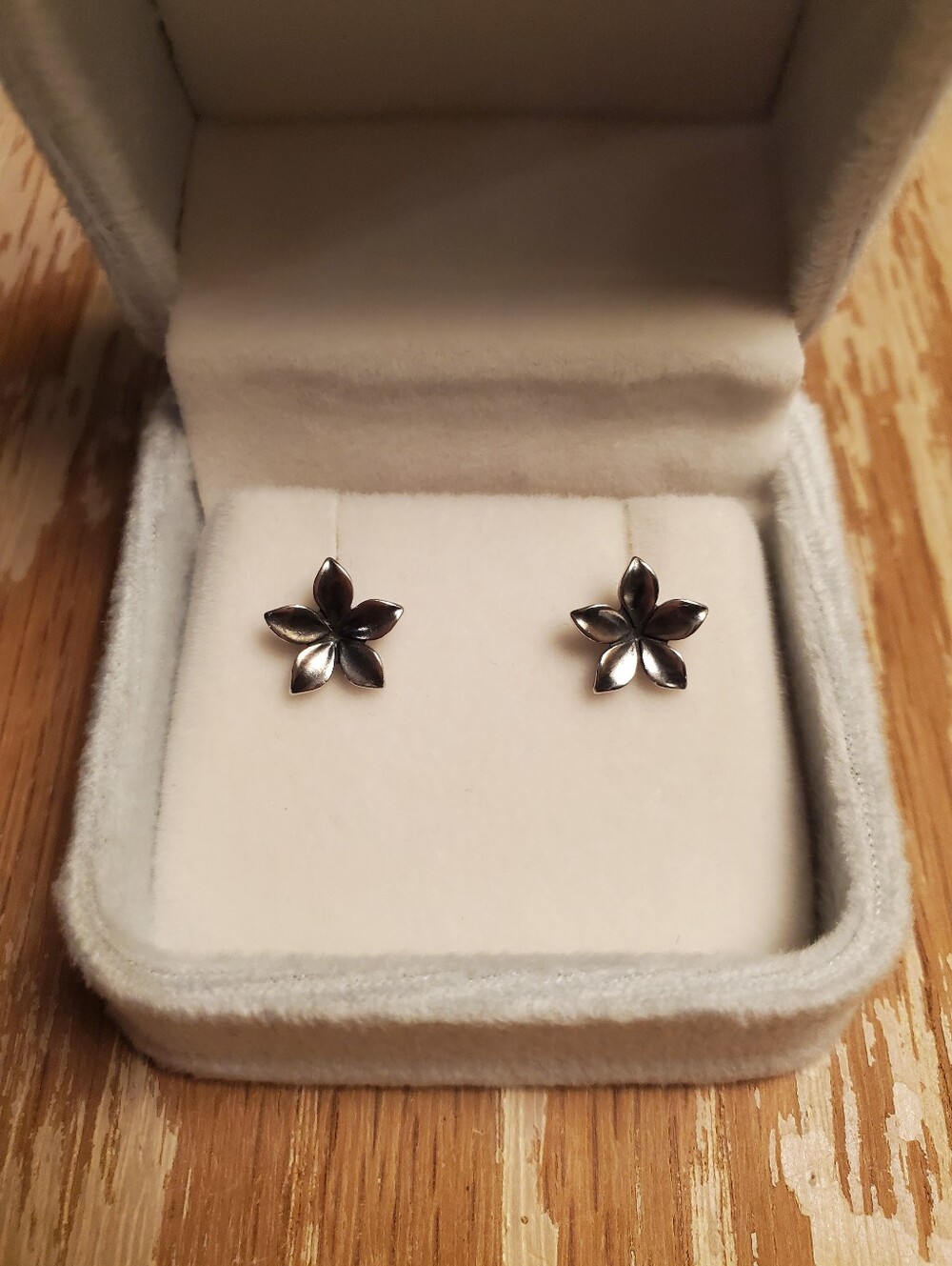 James Avery Retired Radiant Plumeria Flower Stud Earrings - Sterling Silver
